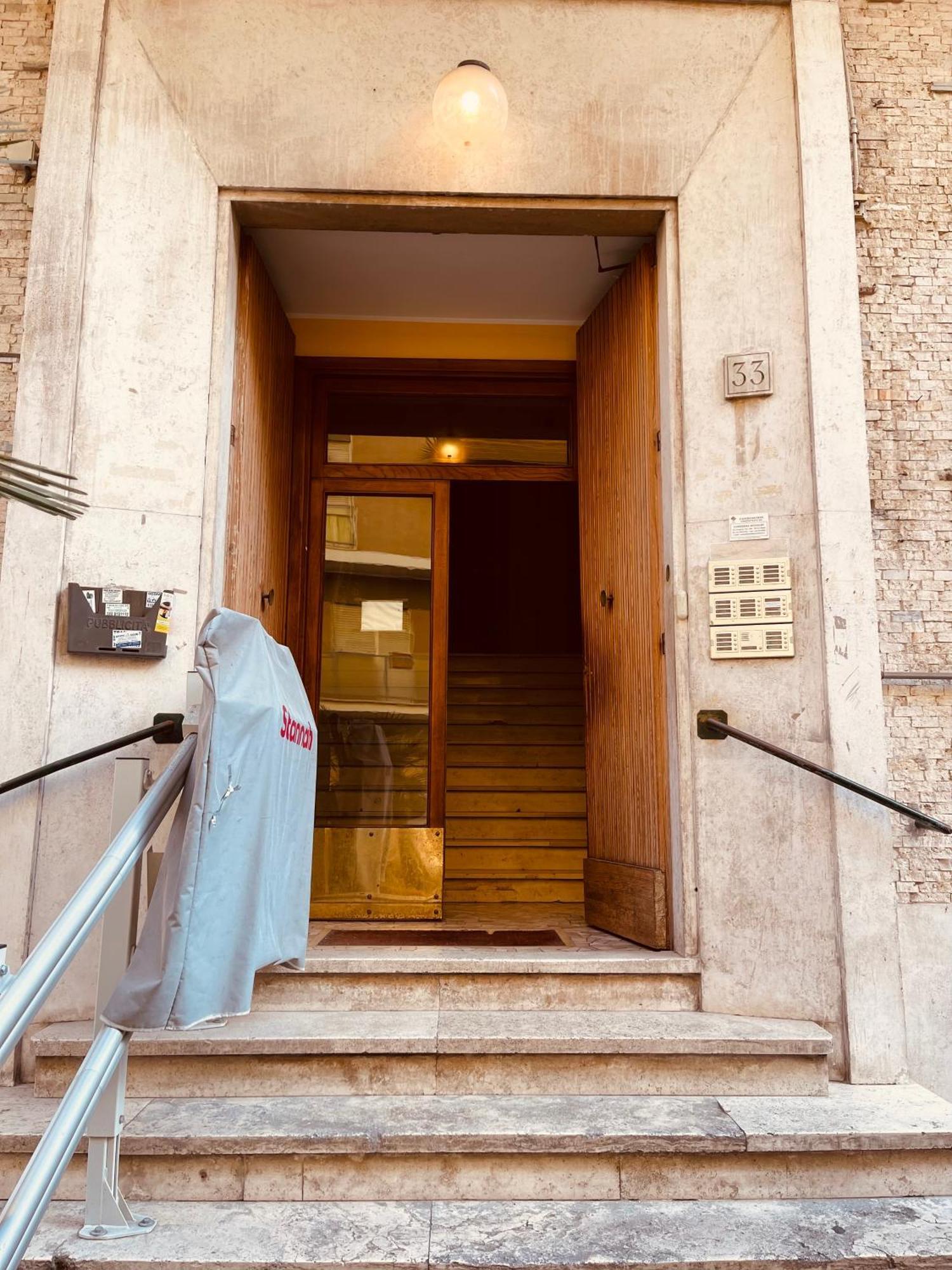 Location San Pietro Apartment Rom